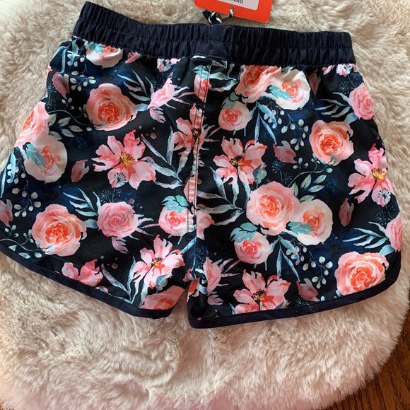 NWT. Girls navy par deux swim shorts - Picture 4 of 4